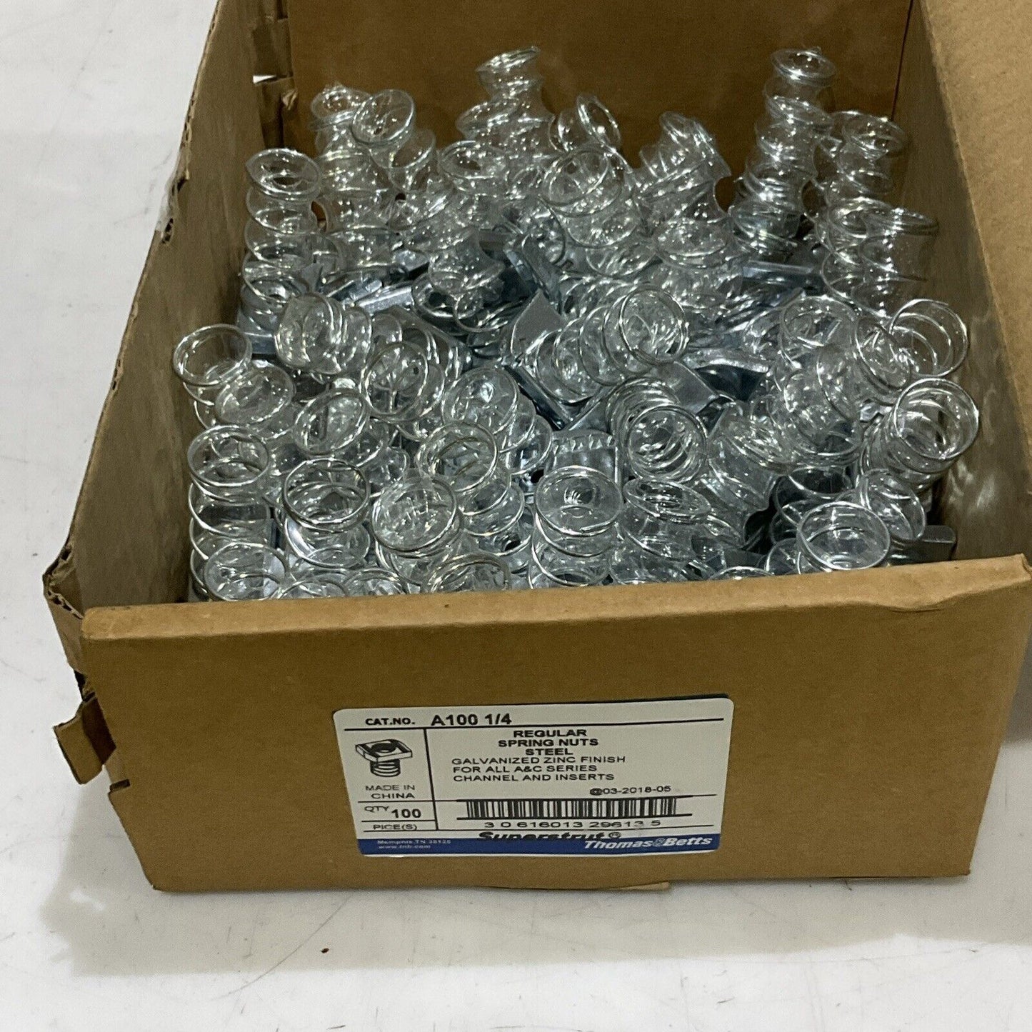 THOMAS & BETTS A100 3/8 & 1/4 SPRING NUTS STEEL GALVANIZED ZINC LOT OF 200 RM6