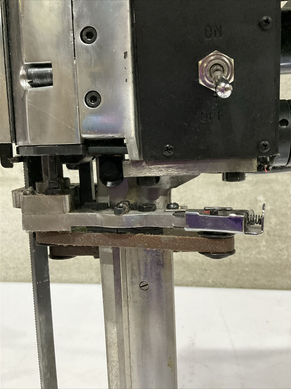HIGHLEAD CZM200 AUTO-SHARPENING FABRIC CUTTING TOOL 220V 5.5A RM6