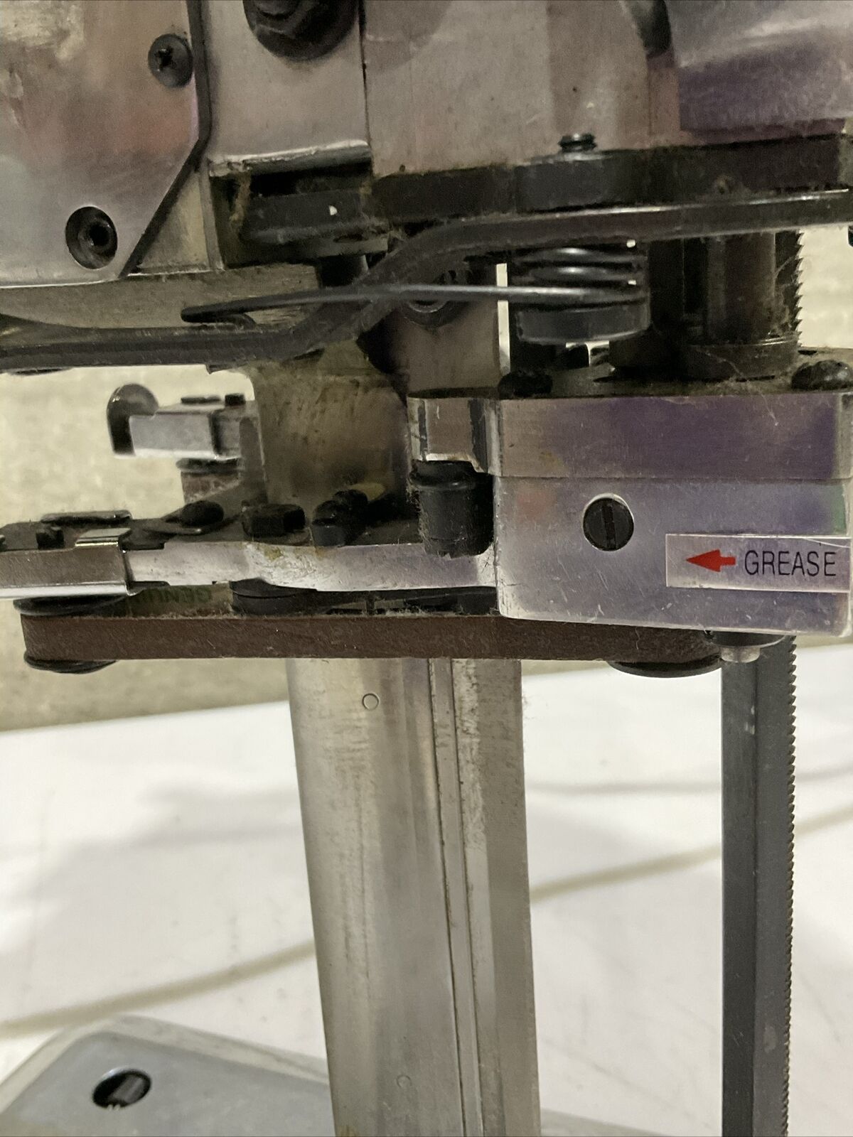 HIGHLEAD CZM200 AUTO-SHARPENING FABRIC CUTTING TOOL 220V 5.5A RM6