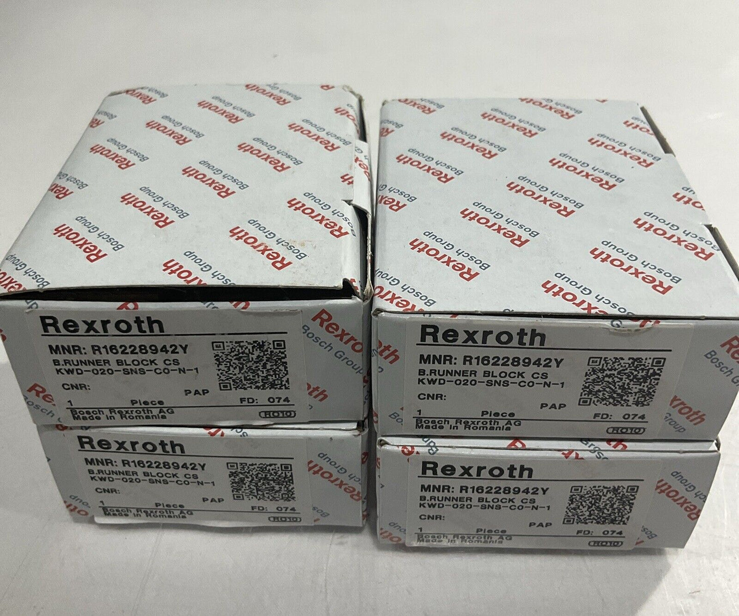 REXROTH R16228942Y RUNNER BLOCK LOT OF 4 U3S