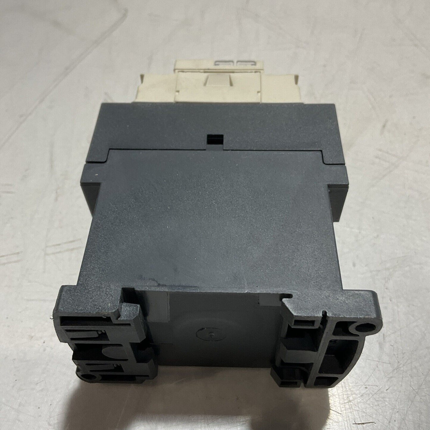 SCHNEIDER ELECTRIC LC1D09BD CONTACTOR 24V 3 P 50/60 HZLOT OF 3 U3S