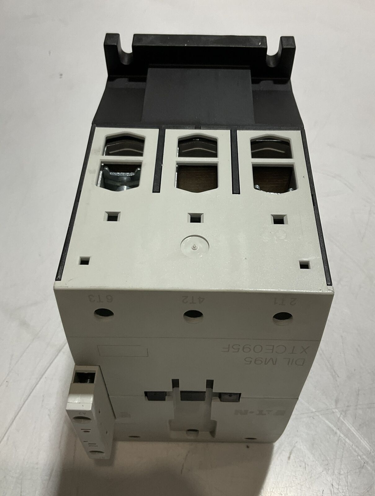 EATON XTCE095F00A CONTACTOR 3 P 250 VDC 125 A U3S