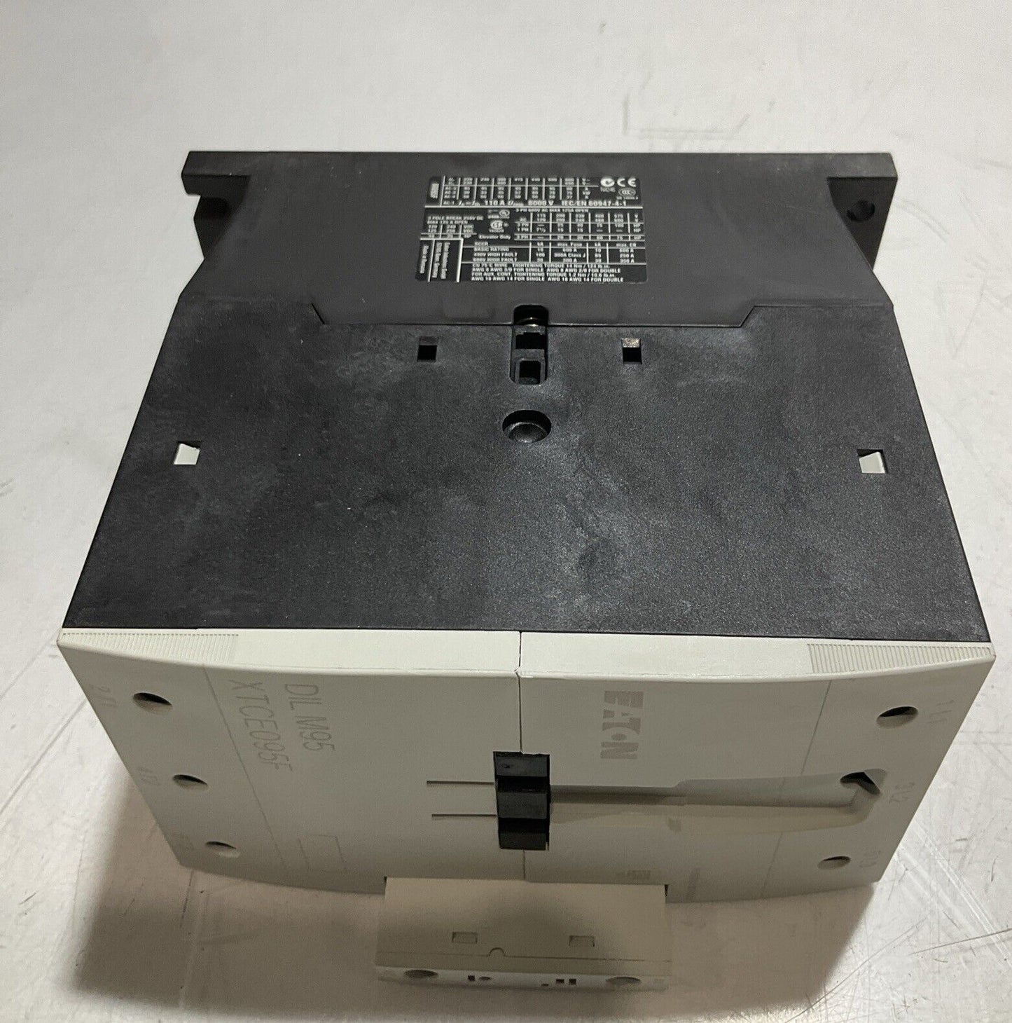 EATON XTCE095F00A CONTACTOR 3 P 250 VDC 125 A U3S