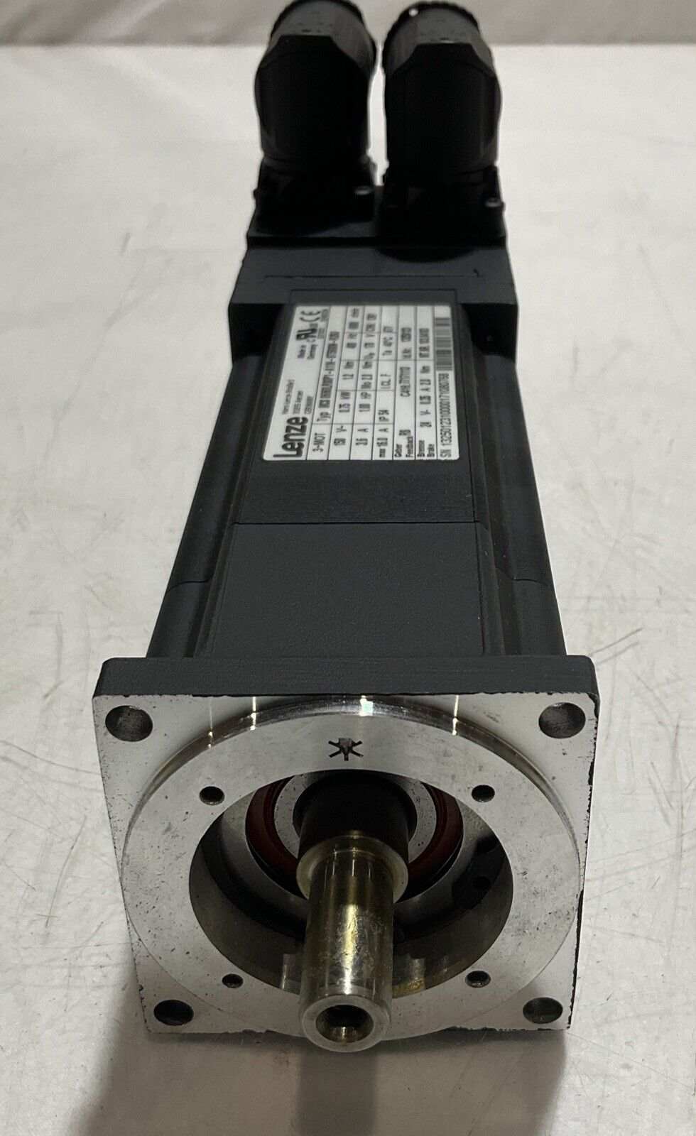 LENZE MCS 06160LRSOP1-A11N-ST5S00N-R2SU SYNCHRONOUS SERVO MOTOR U3S