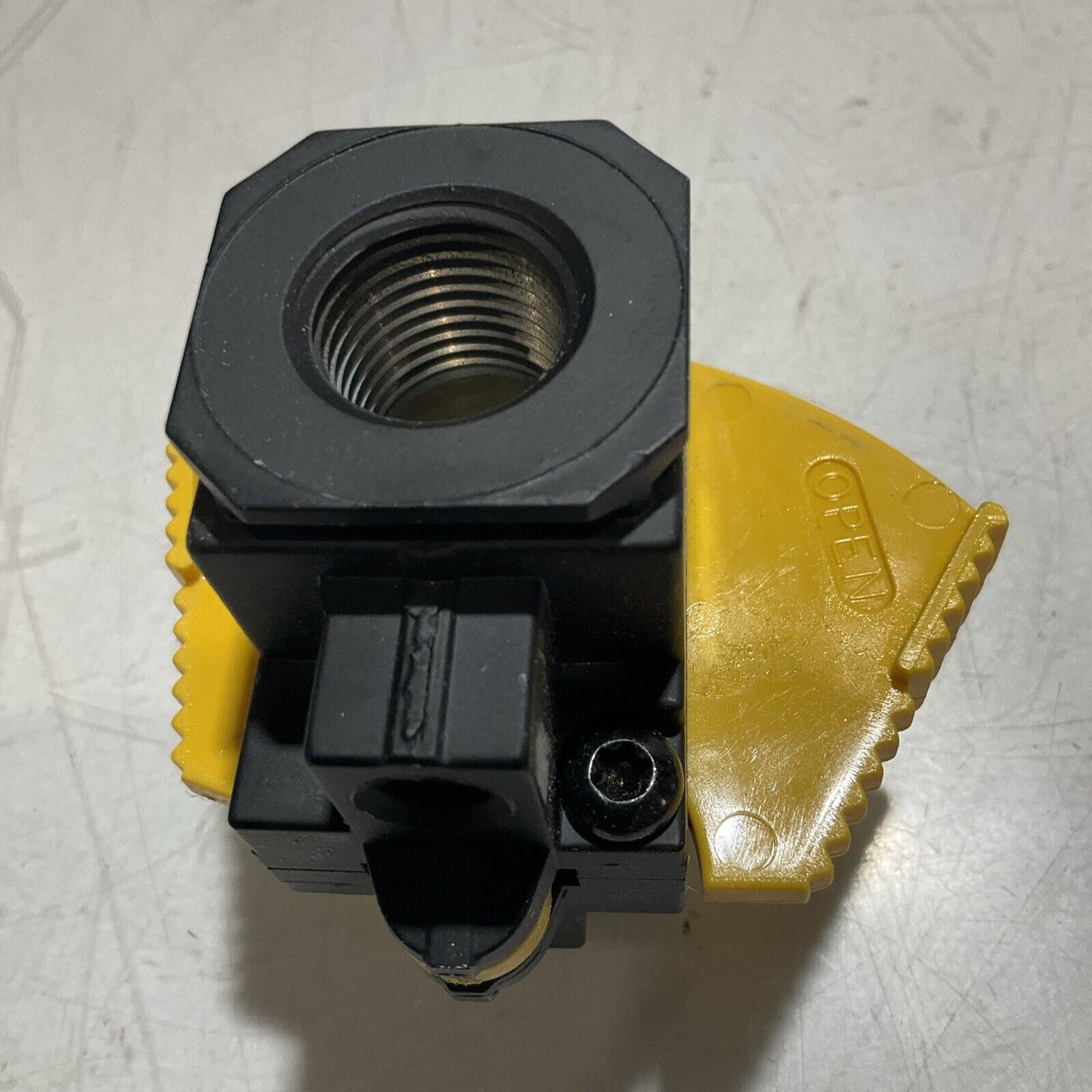 NORGREN T74E-4AA- P1N VALVE SHUT OFF 3X.50 PORT 2 POSITION LOCKOUT U3S