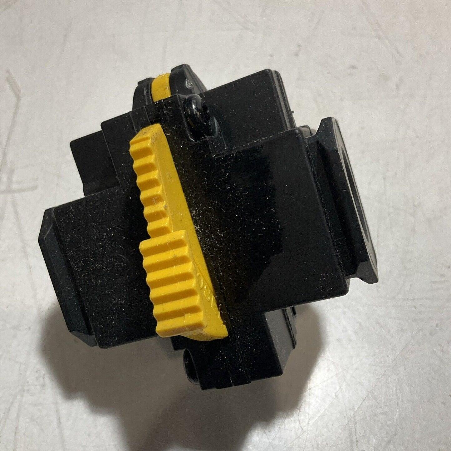 NORGREN T74E-4AA- P1N VALVE SHUT OFF 3X.50 PORT 2 POSITION LOCKOUT U3S