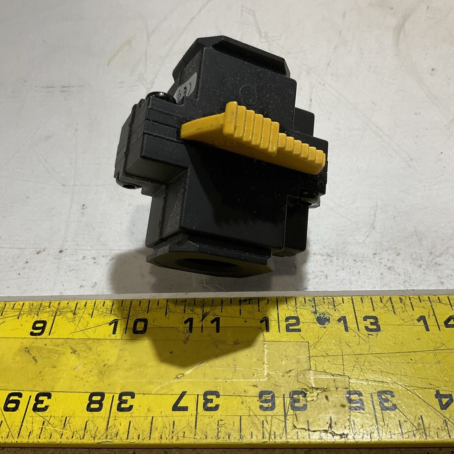 NORGREN T74E-4AA- P1N VALVE SHUT OFF 3X.50 PORT 2 POSITION LOCKOUT U3S