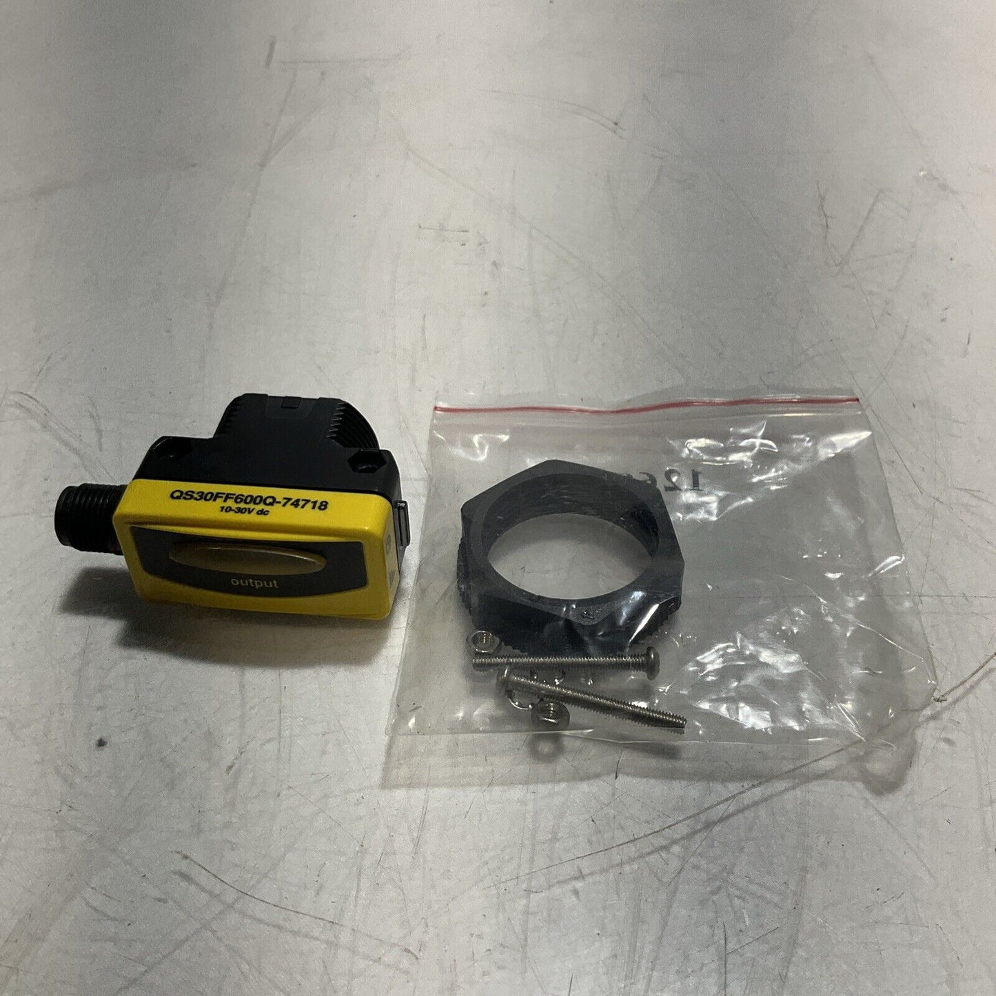 BANNER QS30FF600Q-74718 PHOTOELECTRIC PROXIMITY SENSOR U3S