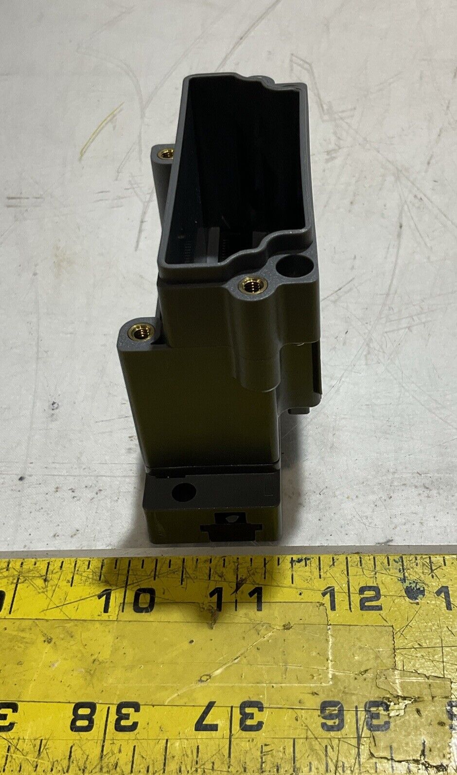TURCK BL67-B-1M23-19 BASE MODULE OUTPUT U3S