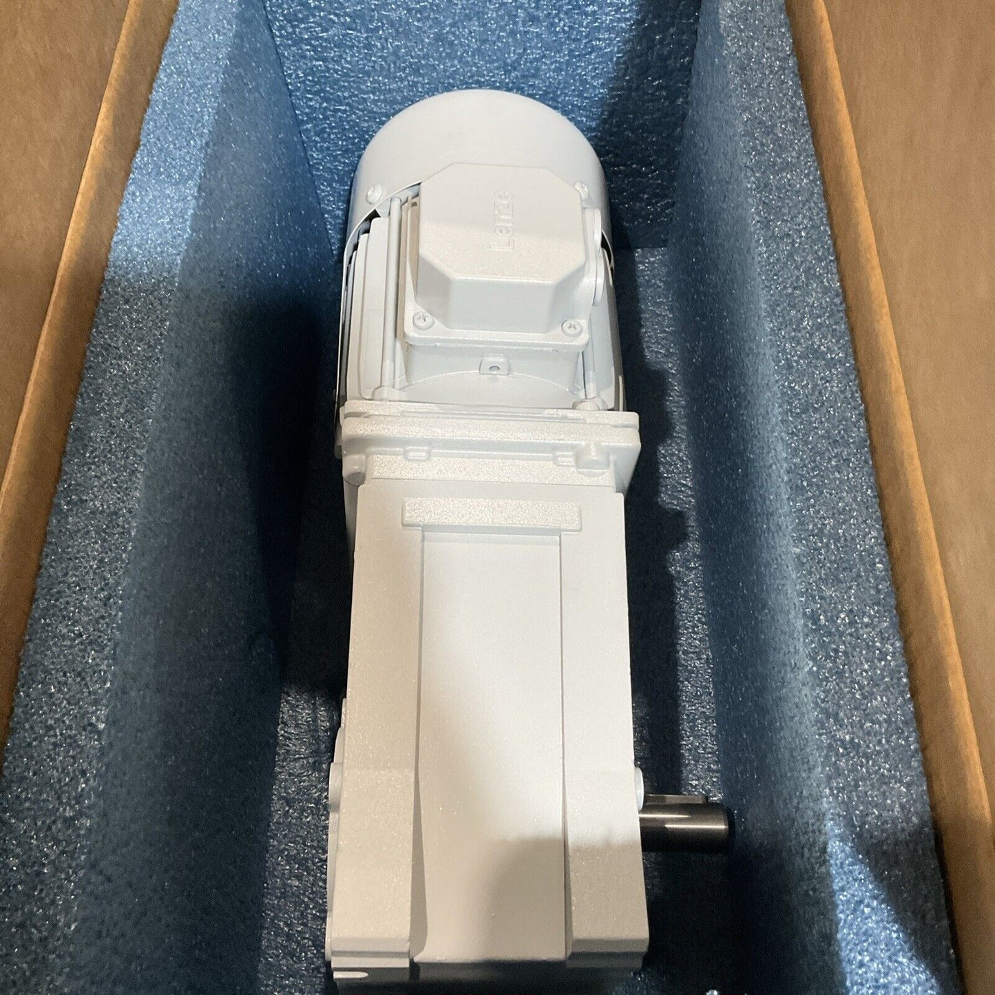 LENZE GKR04-2MVBR071C42 MDE-MAXX 071-42 GEARMOTOR 400V U3S