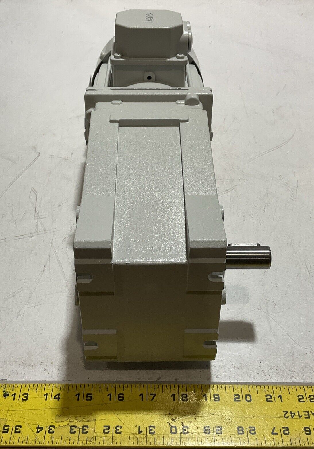 LENZE GKR04-2MVBR071C42 MDE-MAXX 071-42 GEARMOTOR 400V U3S