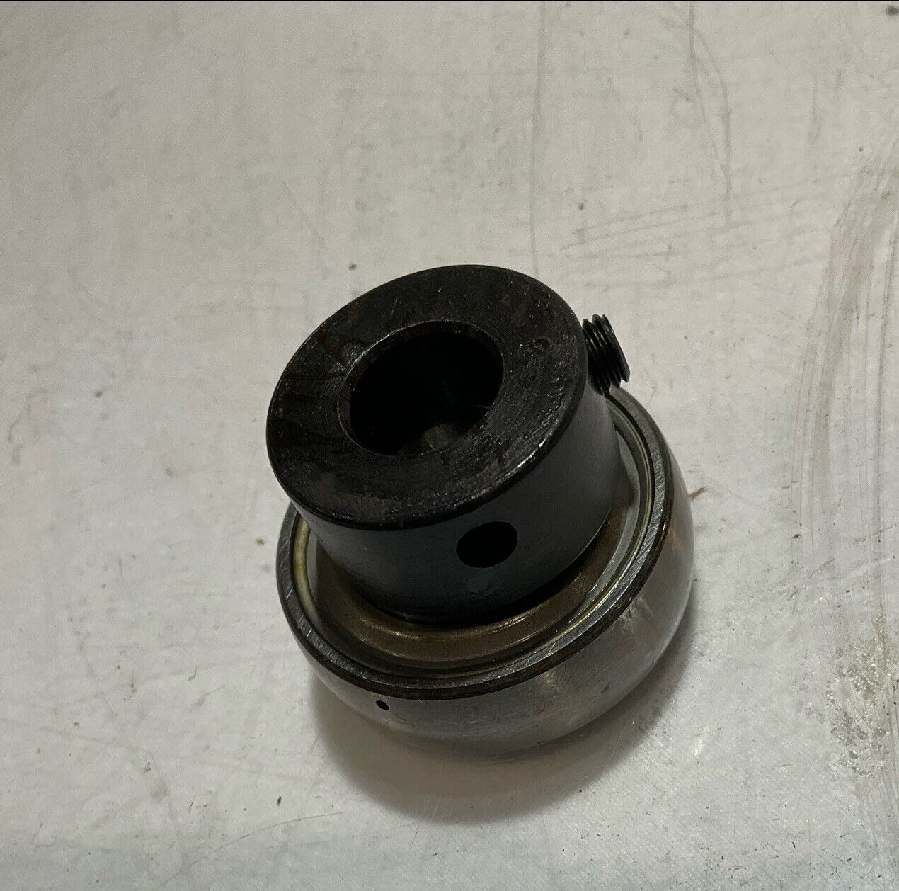 SKF YET203-008 BEARINGS SUPPLIES LOT OF 2 U3S