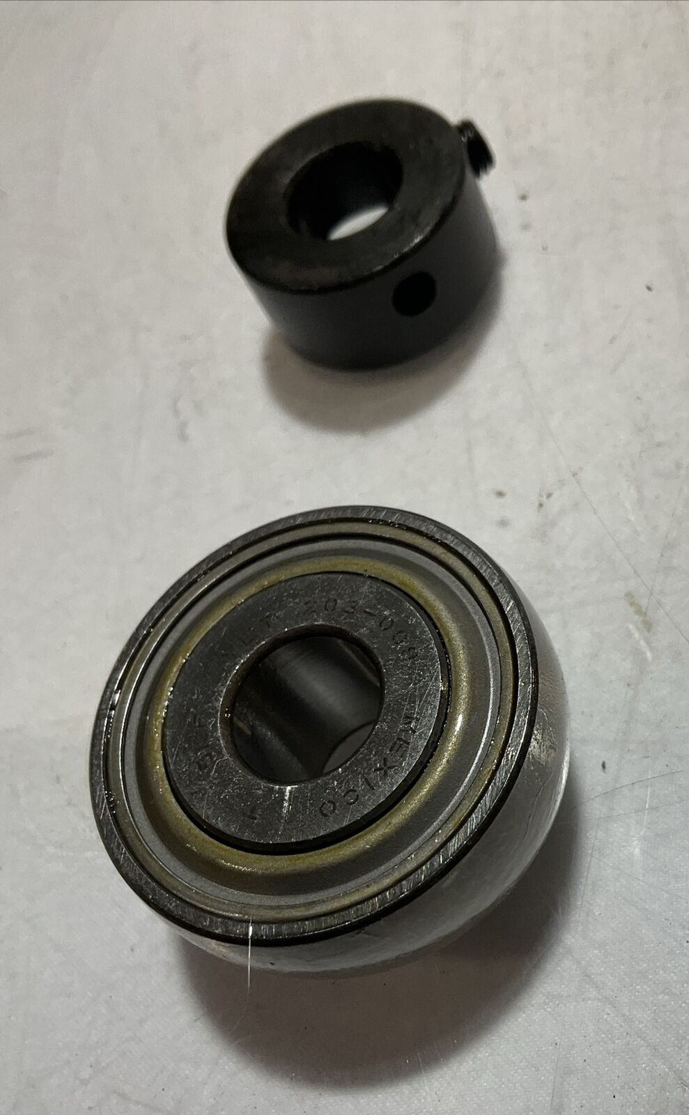 SKF YET203-008 BEARINGS SUPPLIES LOT OF 2 U3S