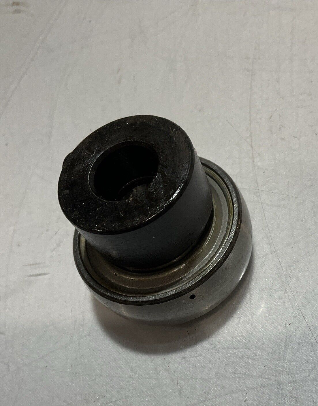 SKF YET203-008 BEARINGS SUPPLIES LOT OF 2 U3S