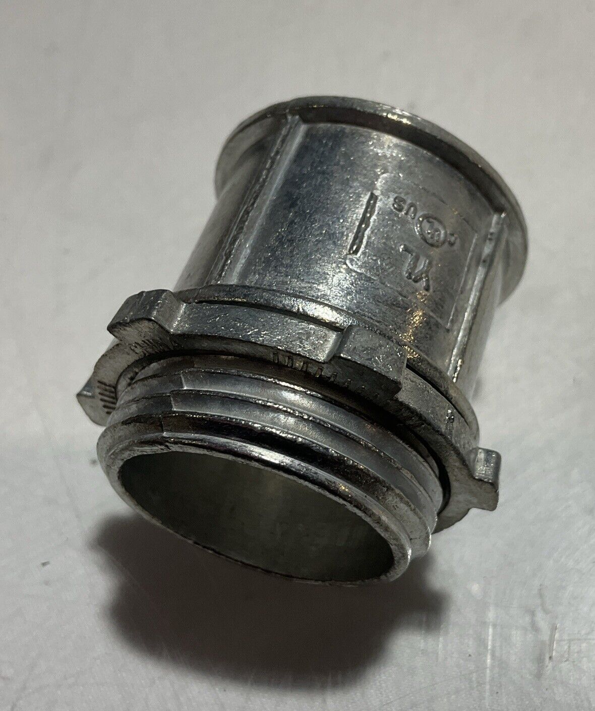 TOPAZ 633 EMT CONNECTOR SET SCREW TYPE ZINC LOT OF 38 U3S