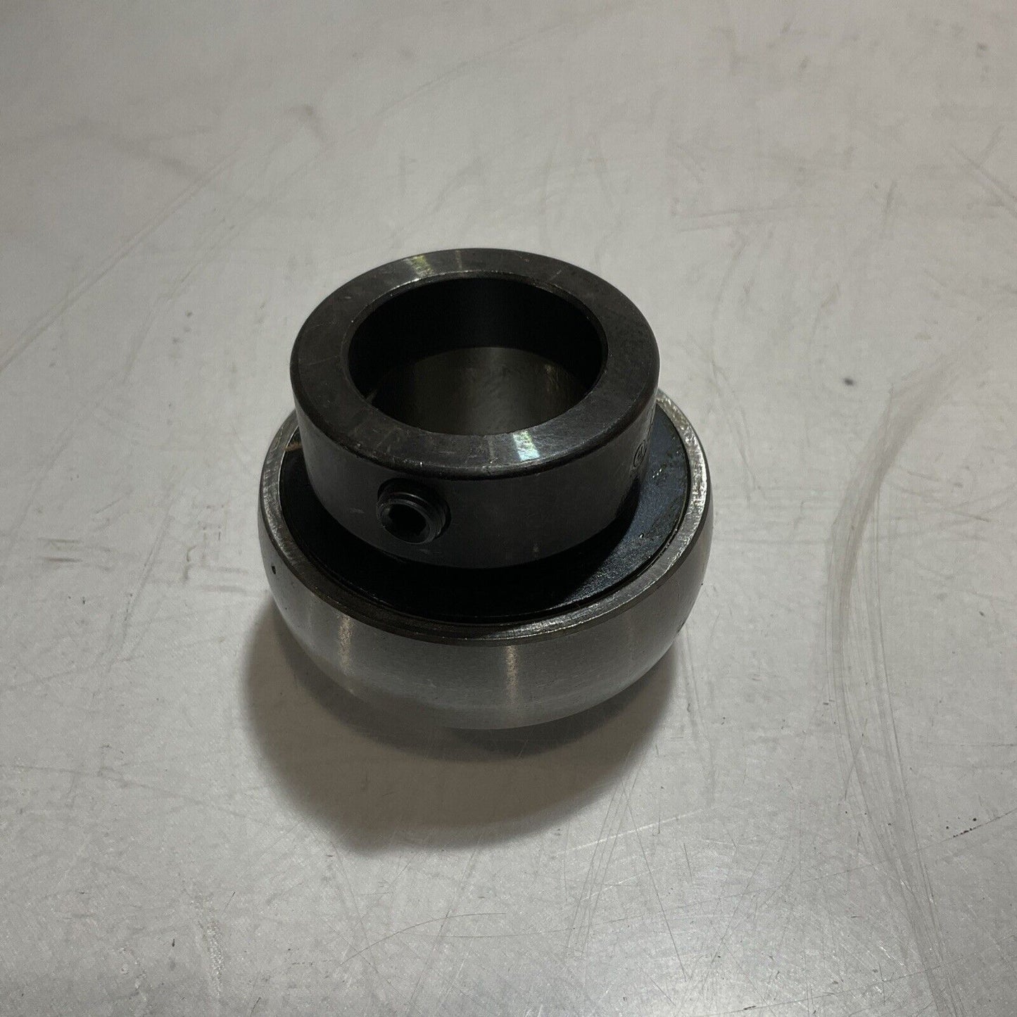 BROWNING BEARING VE-219 MOUTED BEARING ECCENTRIC LOCKING LOT OF 4 RM6