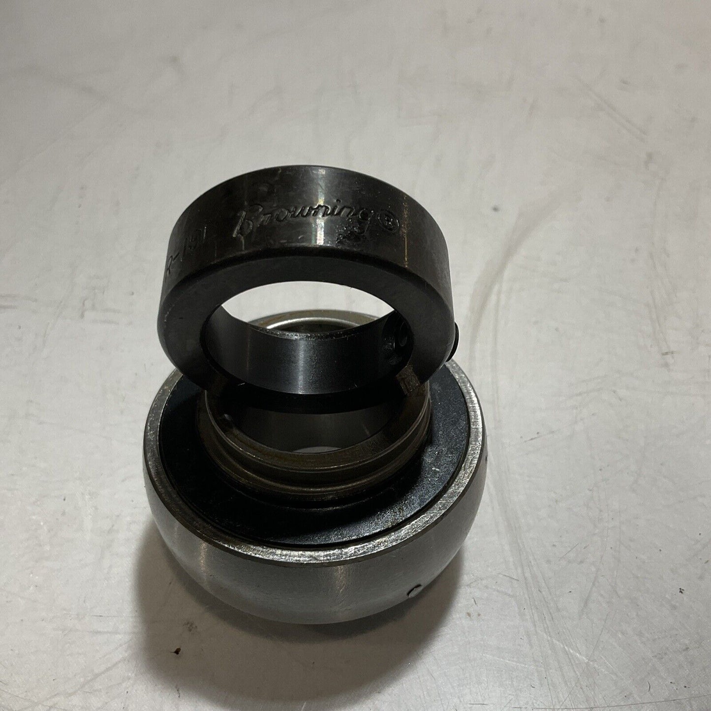BROWNING BEARING VE-219 MOUTED BEARING ECCENTRIC LOCKING LOT OF 4 RM6
