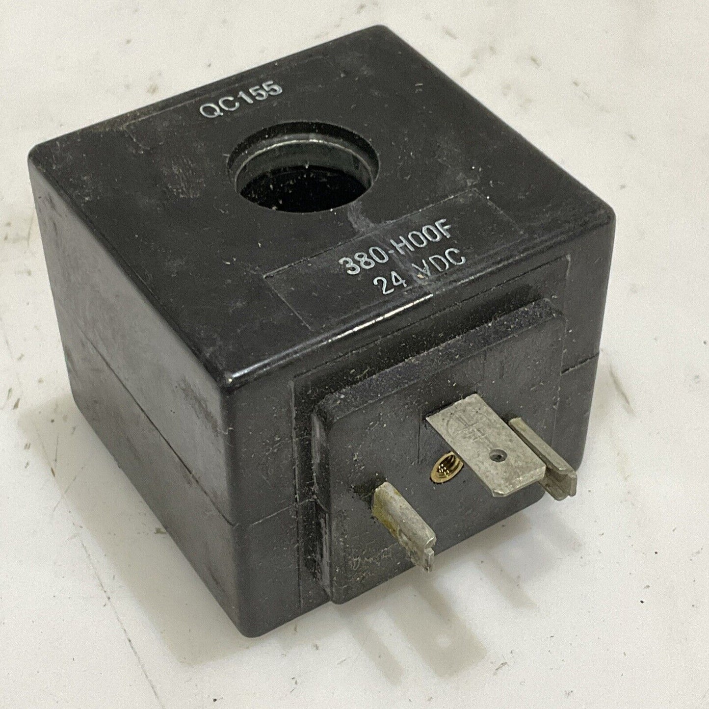 PARKER 3FPH80 SOLENOID VALVE COIL 24 VDC 11.5 W CLASS F RM6