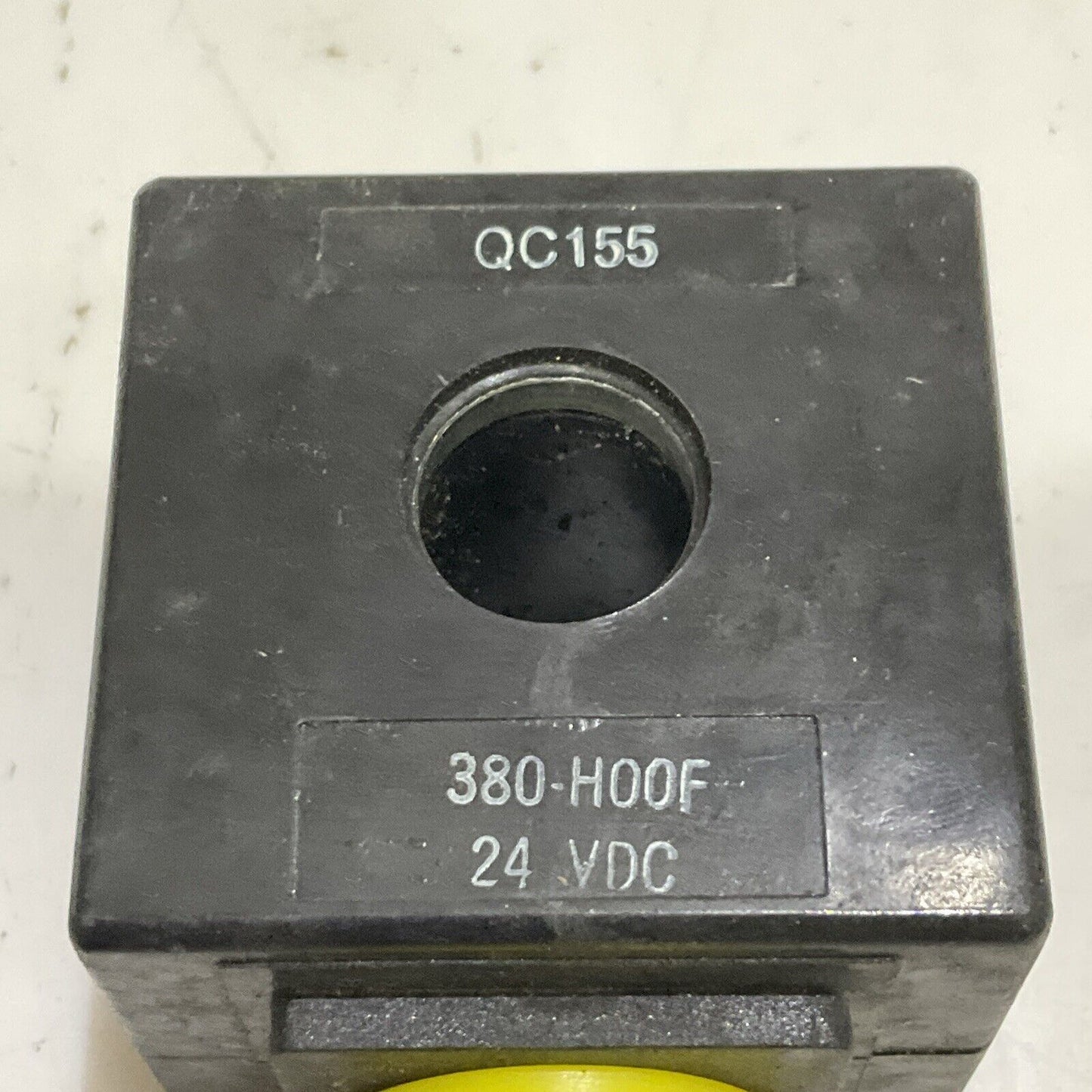 PARKER 3FPH80 SOLENOID VALVE COIL 24 VDC 11.5 W CLASS F RM6