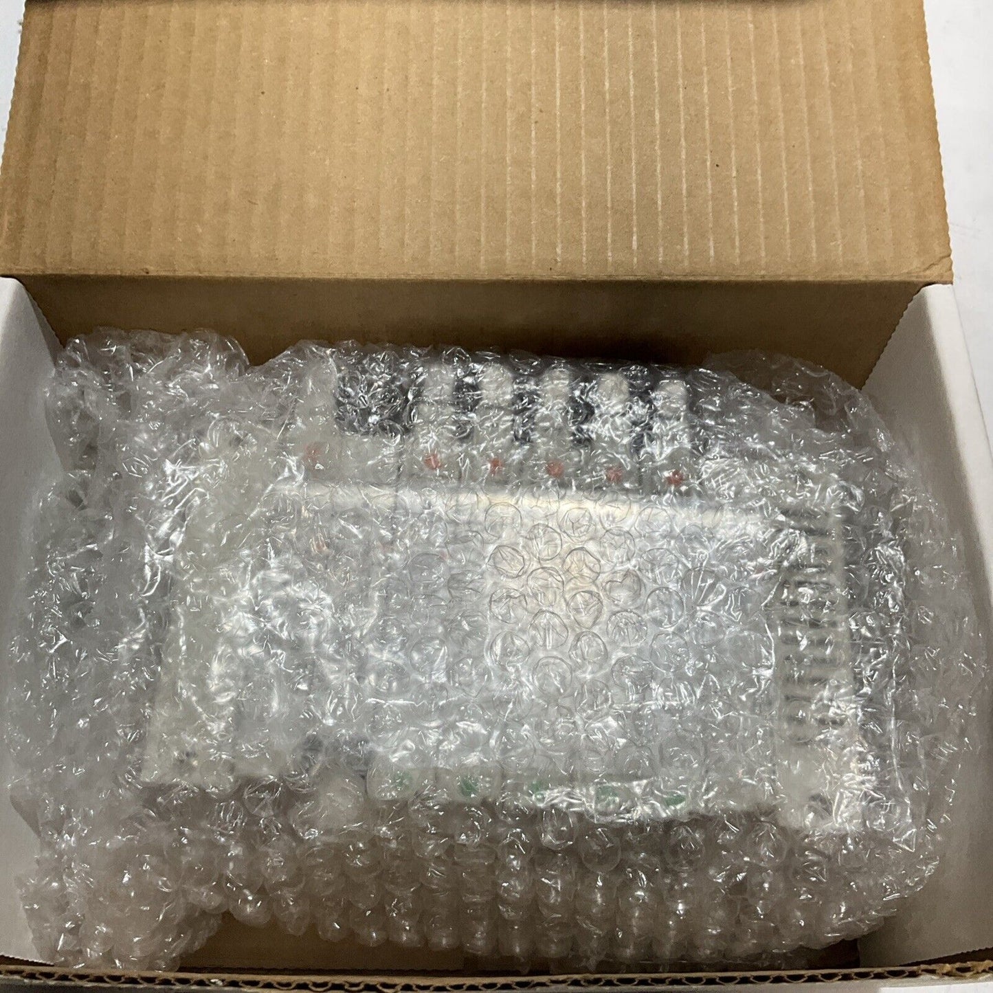 SMC VV5Q21-08 VQ2301N-51 PNEUMATIC VALVE MANIFOLD ASSEMBLY 8 STATION U3S