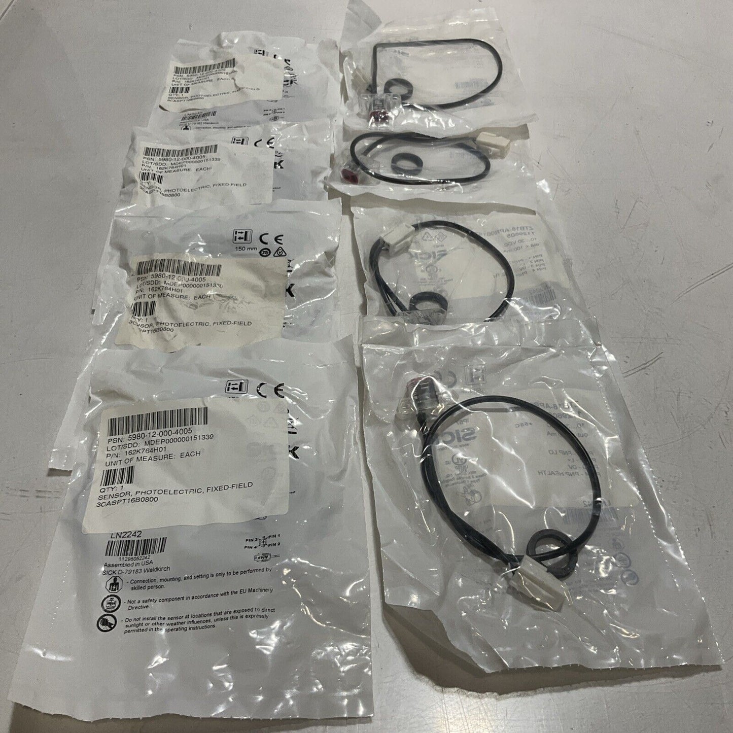 SICK SICK ZTB18-APR001S71 SERIES 1129605 PNP PHOTOELETRIC SENSOR PHOTO EYE U3S