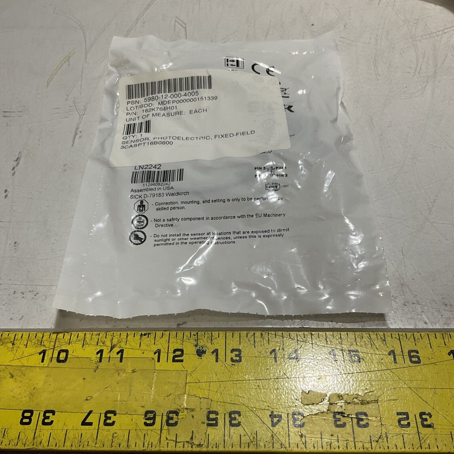SICK SICK ZTB18-APR001S71 SERIES 1129605 PNP PHOTOELETRIC SENSOR PHOTO EYE U3S