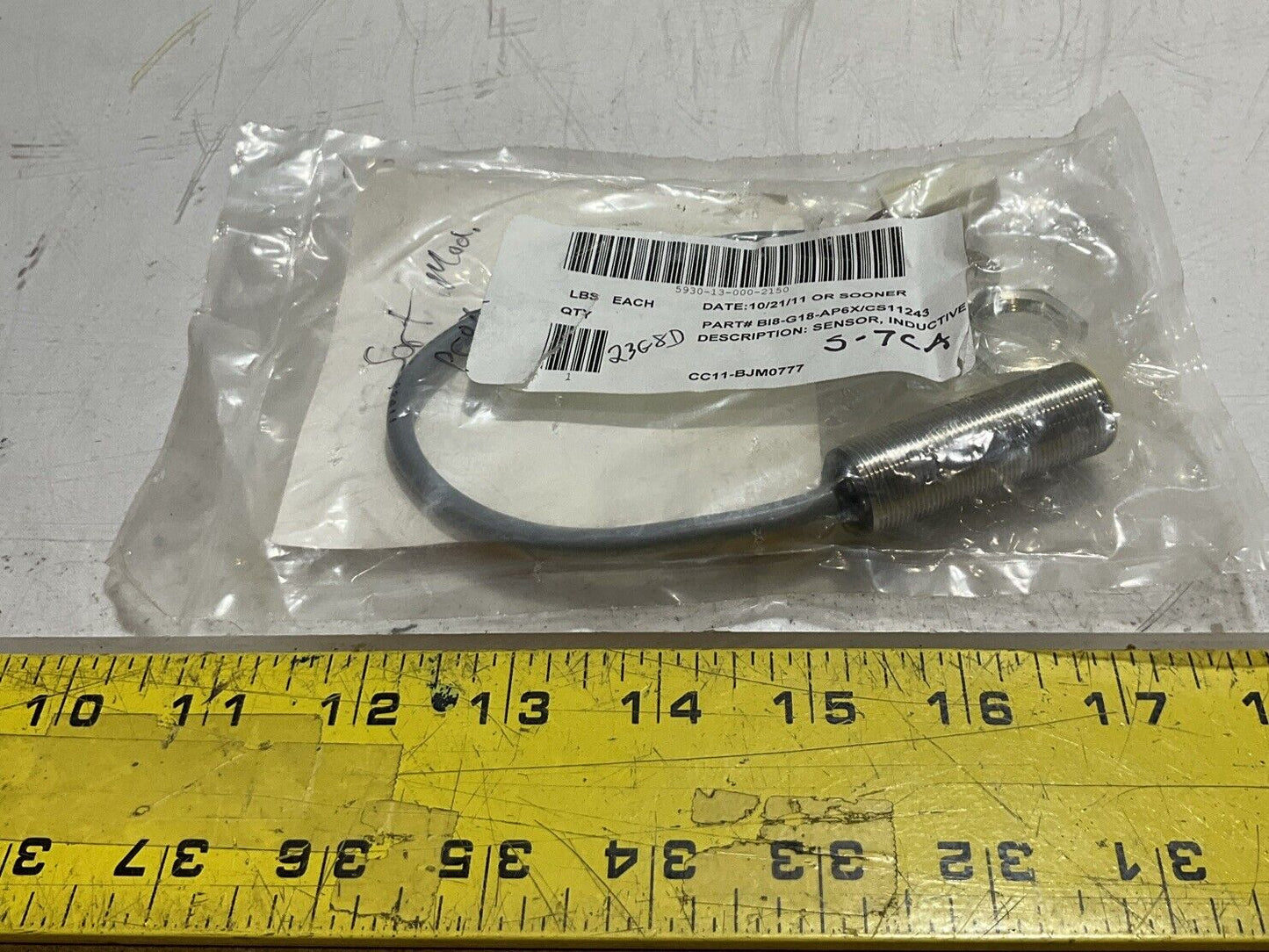 TURCK BI8-G18-AP6X-0.2/CS11243 INDUCTIVE PROXIMITY SENSOR LOT OF 3 U3S