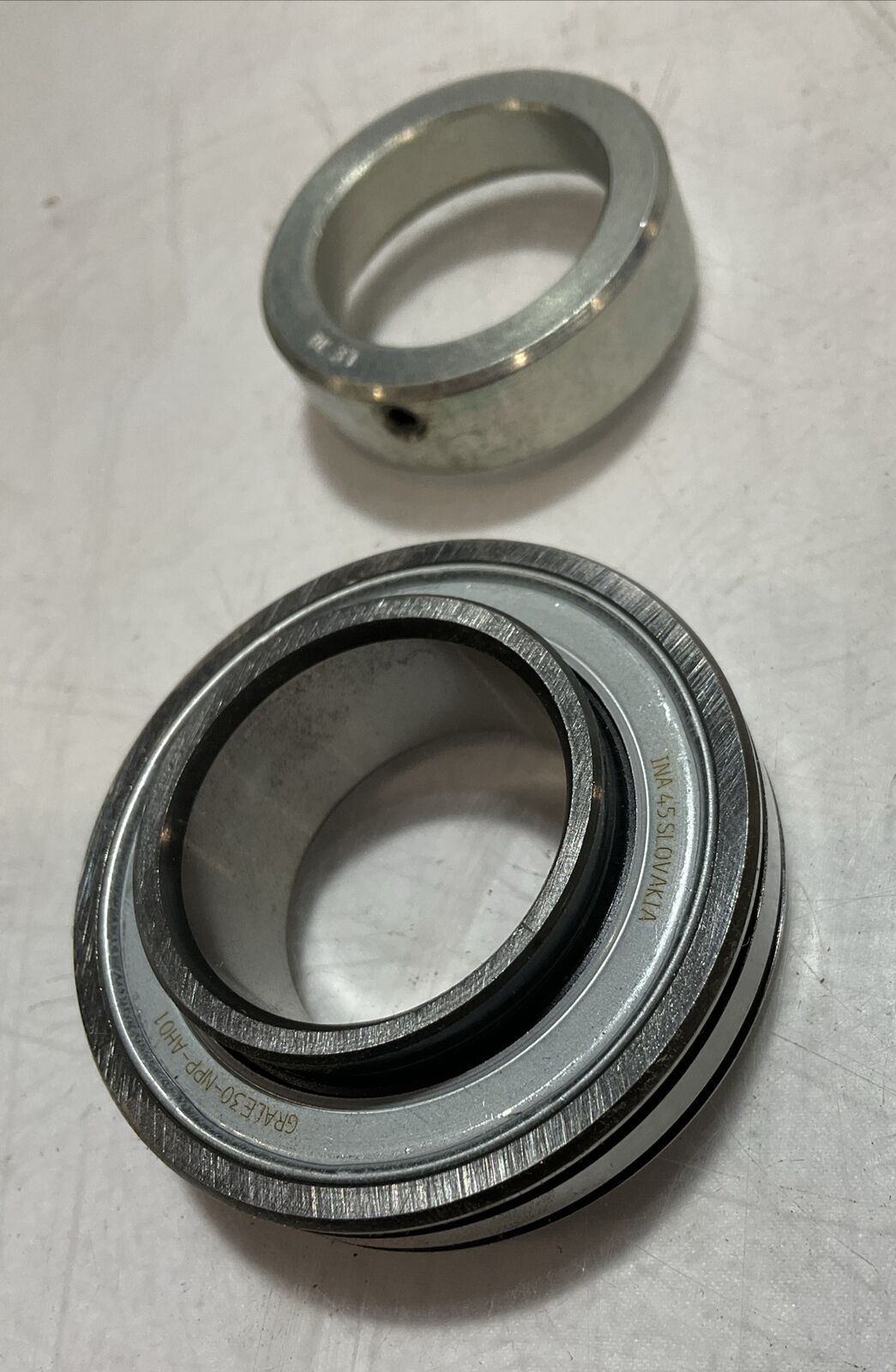 IINAA GRALE30-NNP-AH01 WALZLAGER ROLLING BEARING ROULEMENTS LOT OF 2 U3S