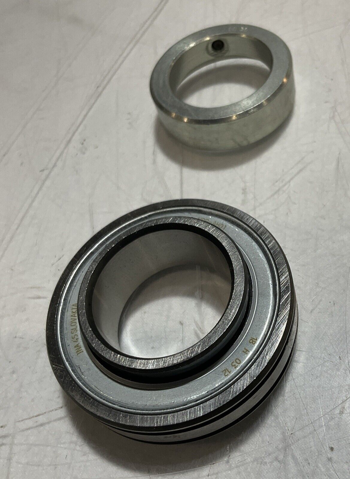 IINAA GRALE30-NNP-AH01 WALZLAGER ROLLING BEARING ROULEMENTS LOT OF 2 U3S