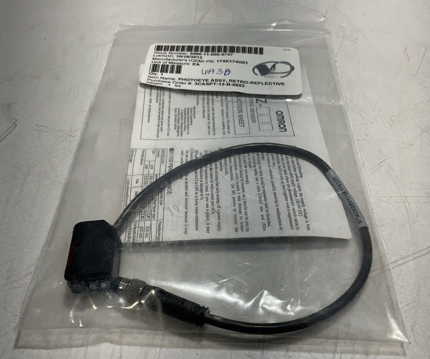 OMRON E3Z-R81-JOSRW-P2 RETRO-REFLECTIVE PHOTOEYE SWITCH U3S