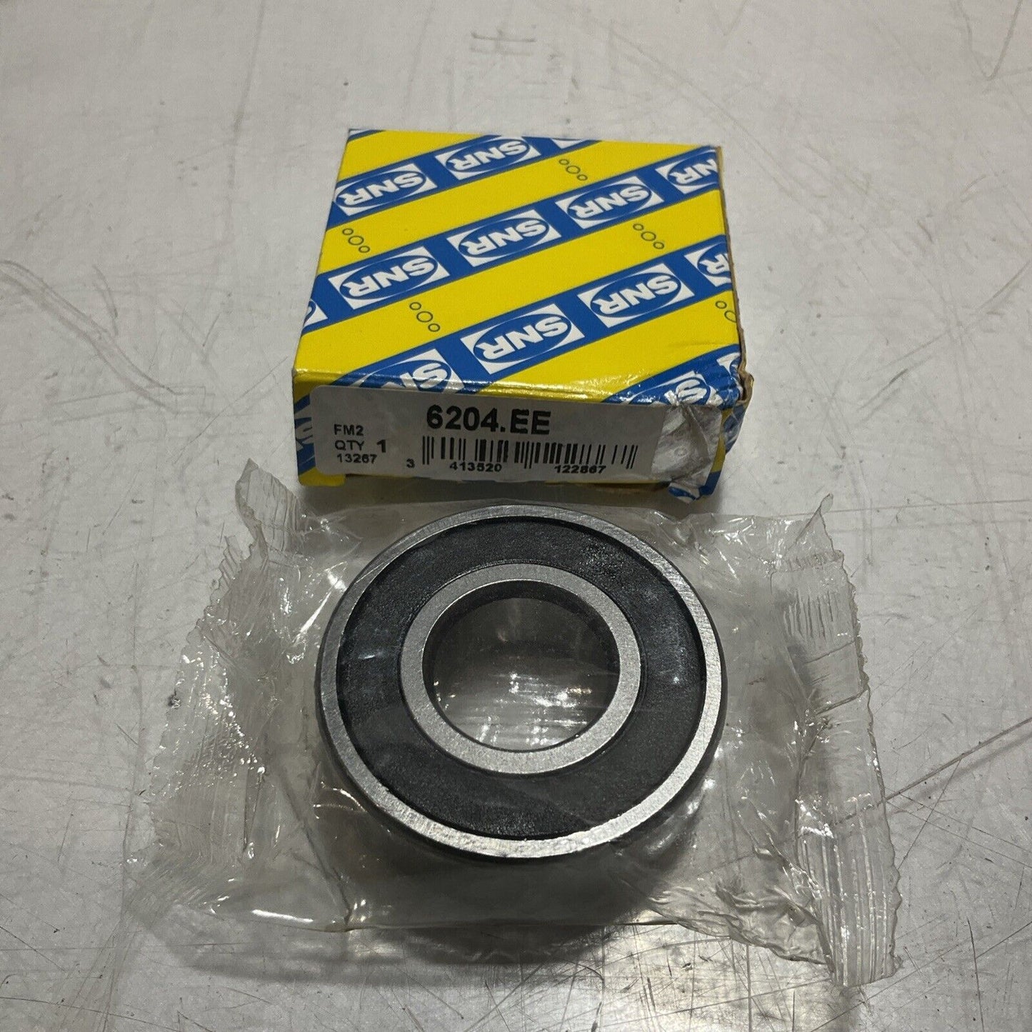 SNR 6204.EE SINGLE ROW DEEP GROOVE BALL BEARING LOT OF 11 R7T