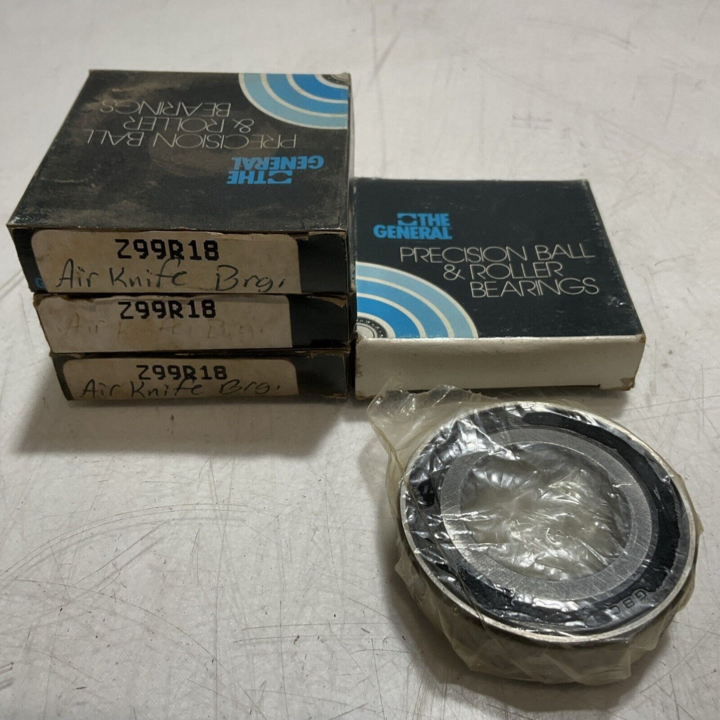 THE GENERAL Z99R18 PRECISION BALL AND ROLLER BEARINGS LOT OF 4 R7T