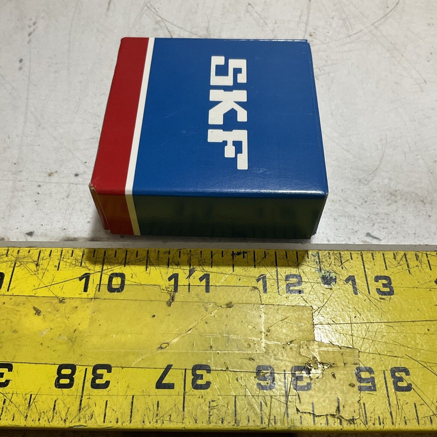 SKF 6006 JEM DEEP GROVE BALL BEARING 30 X 55 X 13 LOT OF 12 R7T