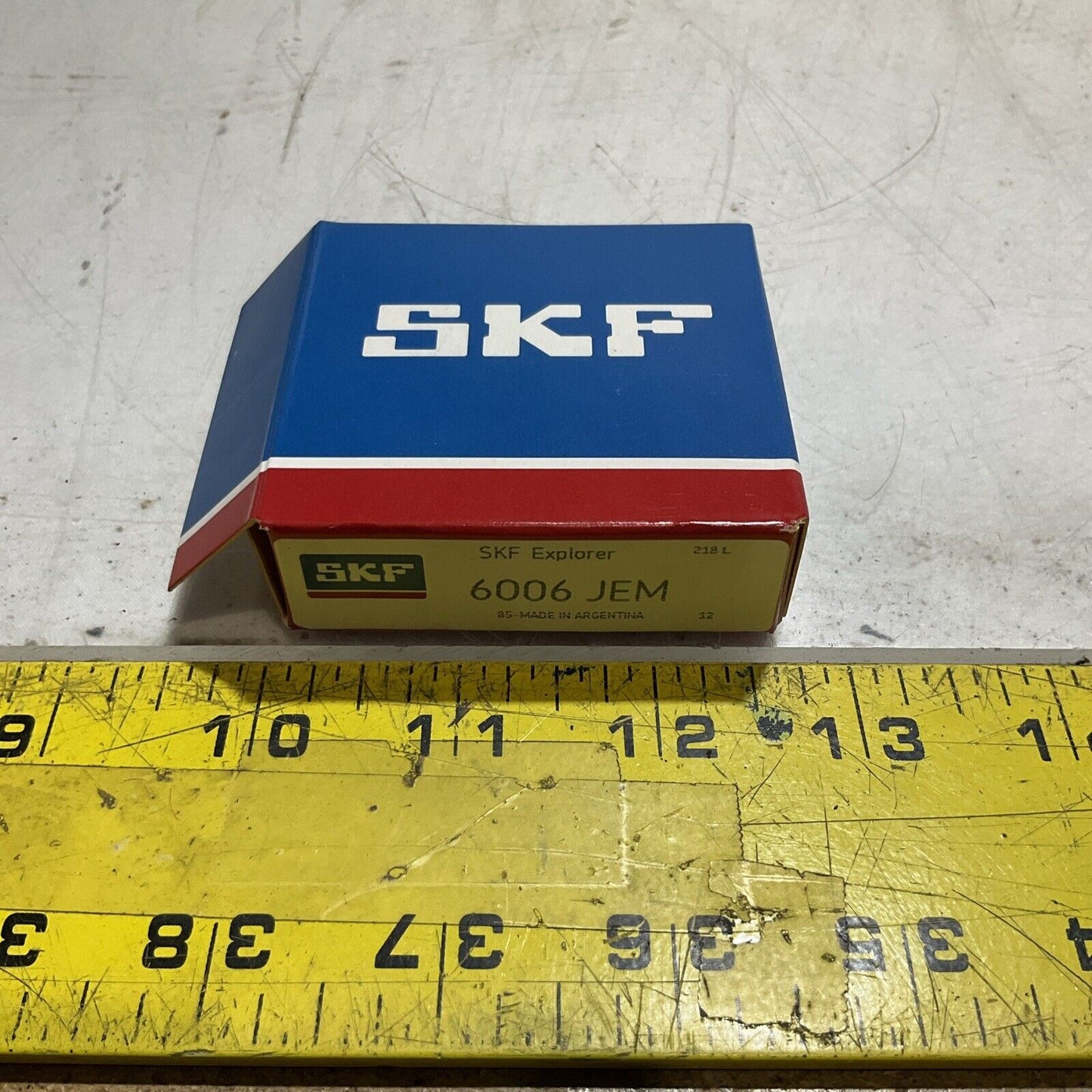 SKF 6006 JEM DEEP GROVE BALL BEARING 30 X 55 X 13 LOT OF 12 R7T