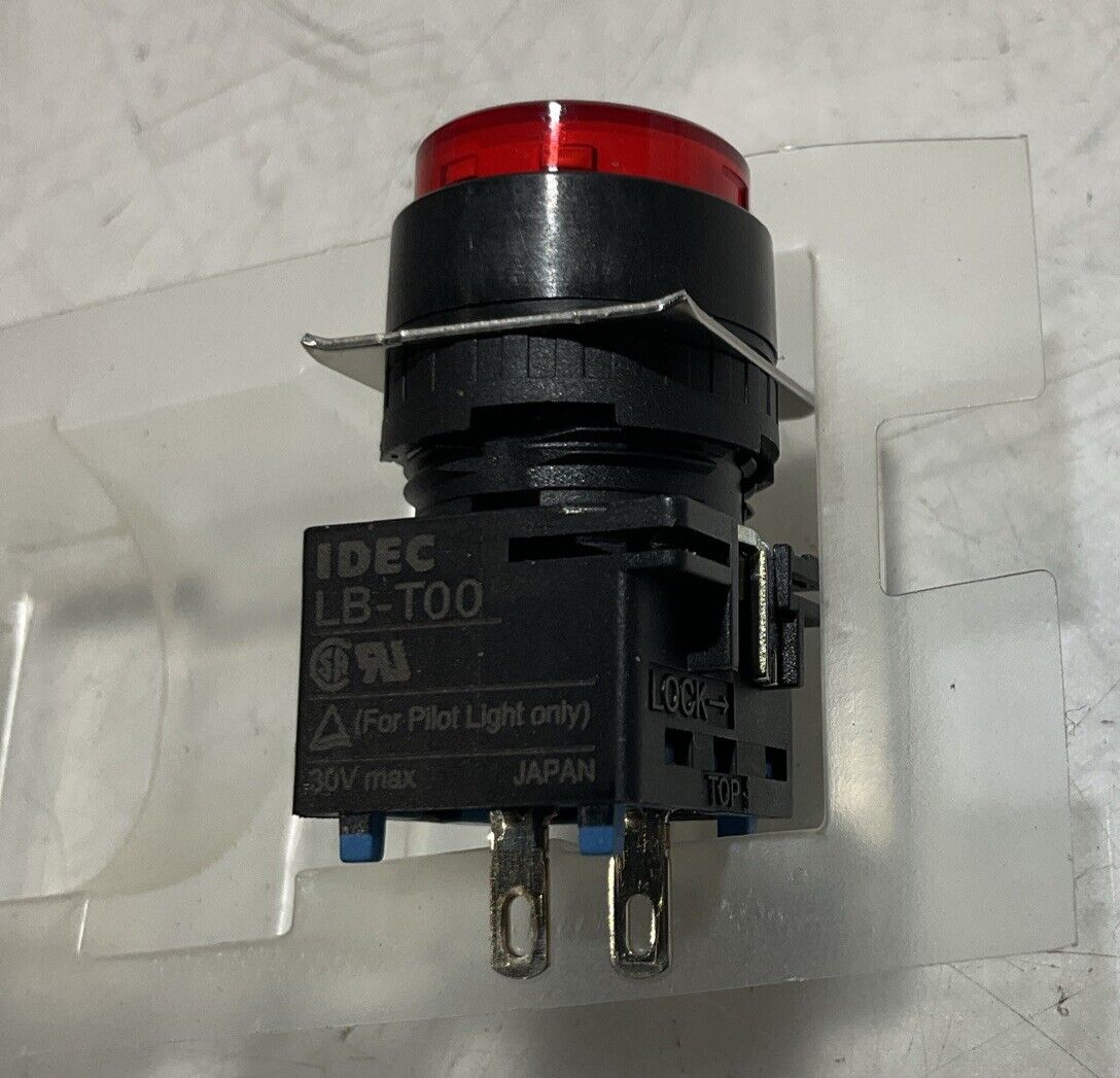 IDEC LB-T00 RED ILLUMINATED PILOT LIGHT 30 V LB-TOO LBT00 (TSC) LOT OF 2 N3M