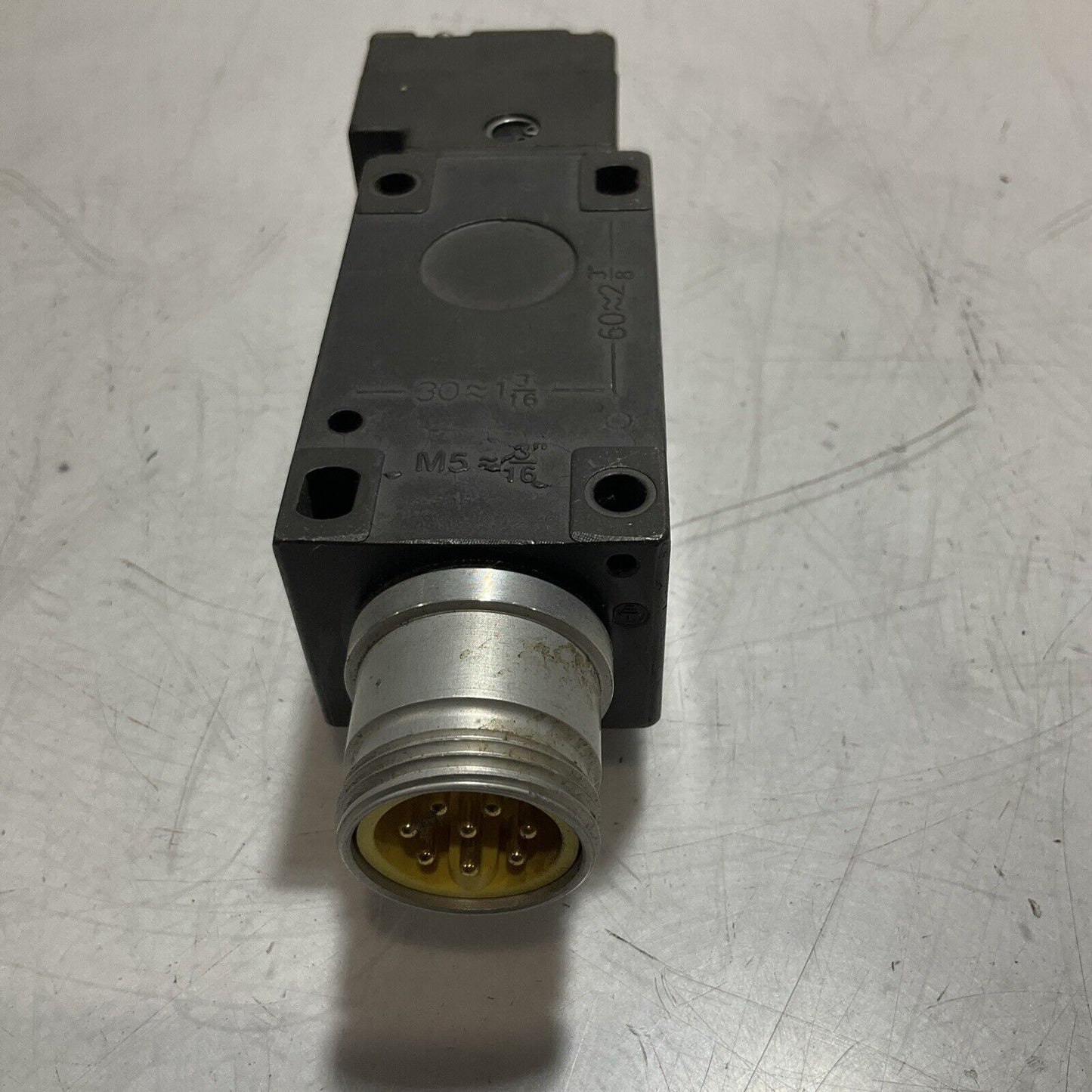 EUCHNER NZ1VZ-2131E-8C-GMMF SAFETY SWITCH N3M