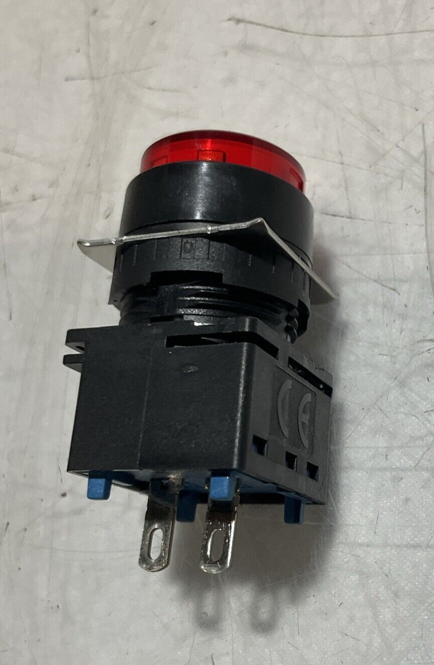 IDEC LB-T00 RED ILLUMINATED PILOT LIGHT 30 V LB-TOO LBT00 (TSC) LOT OF 2 N3M