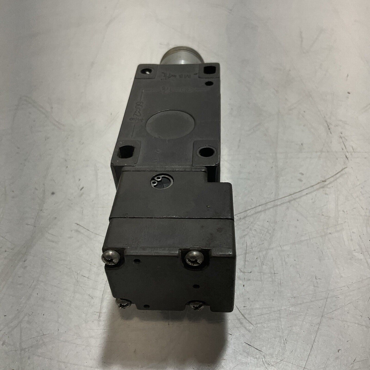 EUCHNER NZ1VZ-2131E-8C-GMMF SAFETY SWITCH N3M