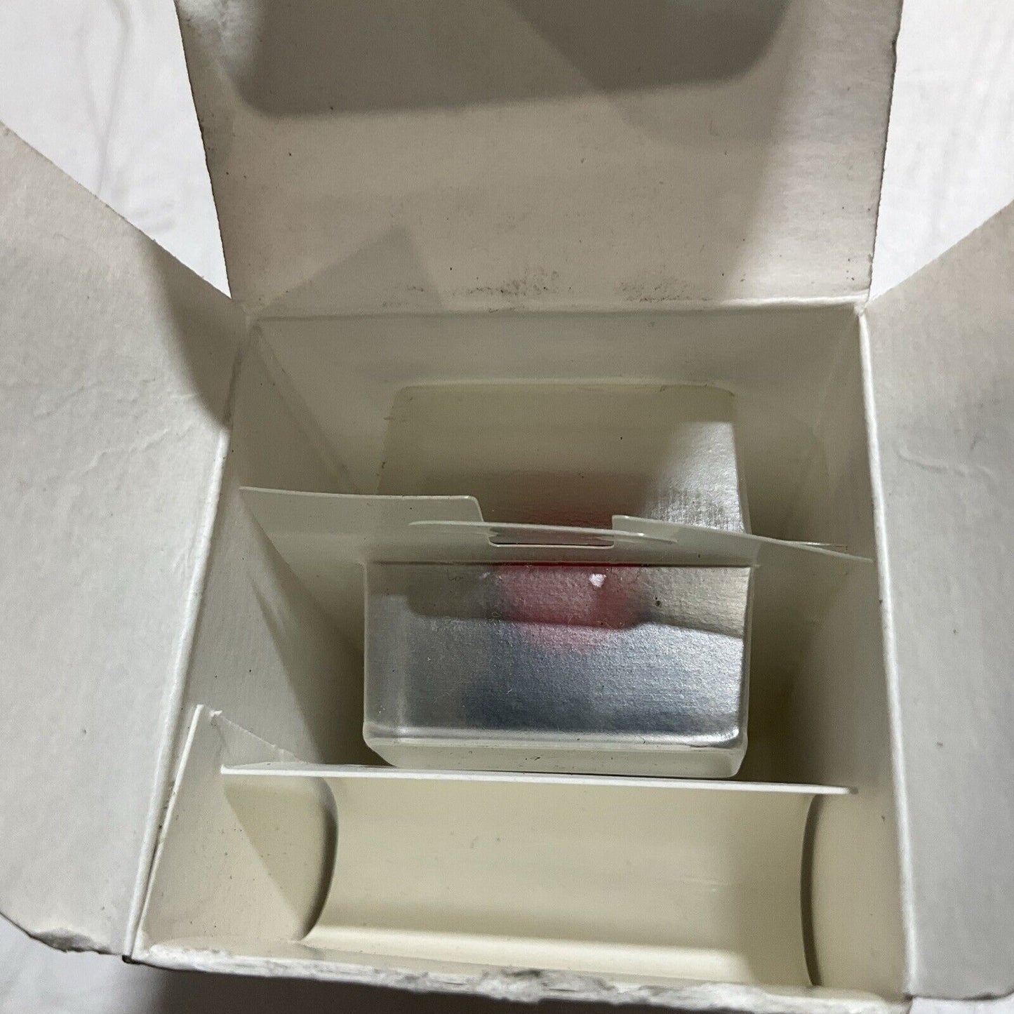 IDEC LB-T00 RED ILLUMINATED PILOT LIGHT 30 V LB-TOO LBT00 (TSC) LOT OF 2 N3M