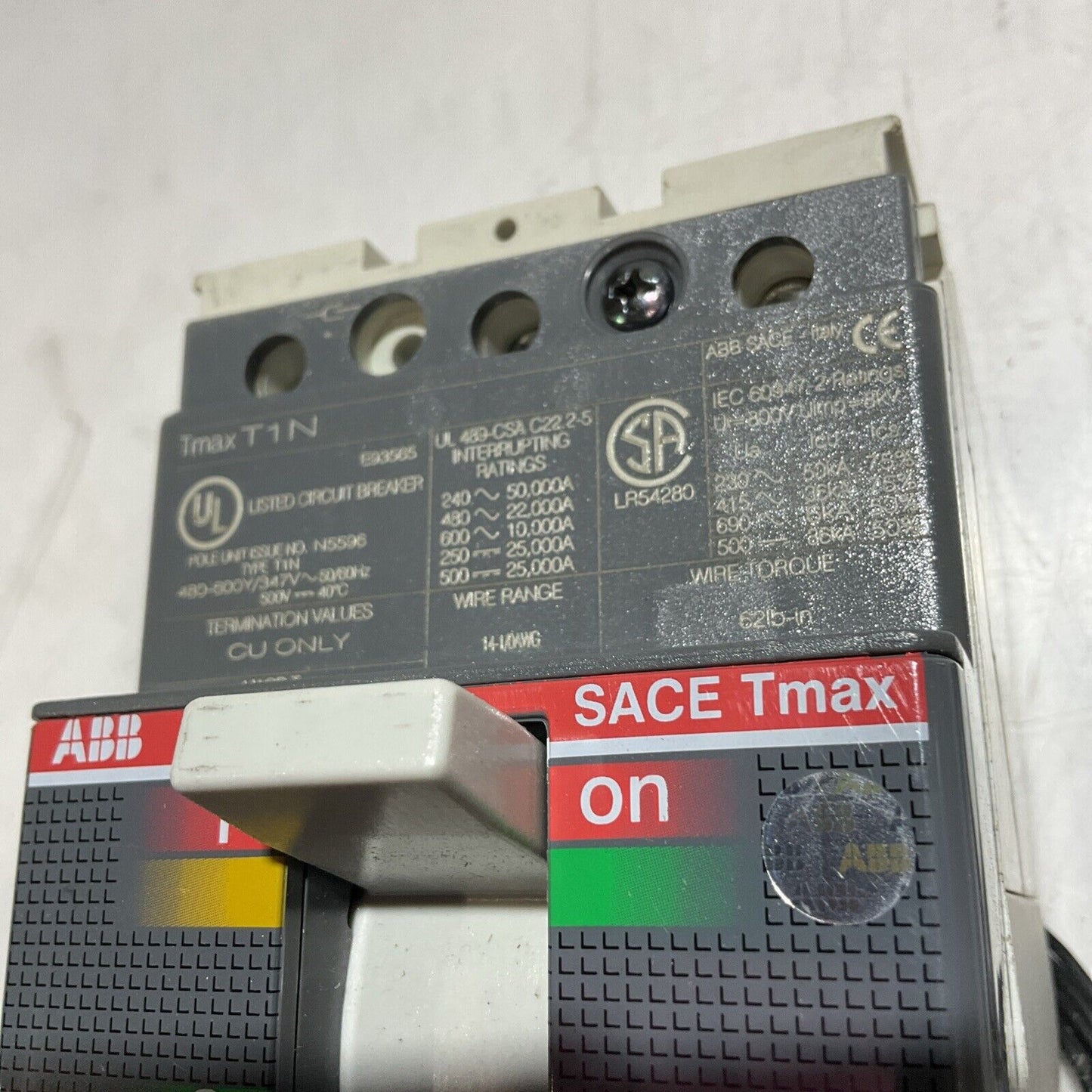 ABB SACE TMAX T1N 40A E93565 CIRCUIT BREAKER T1N040TLA U3S