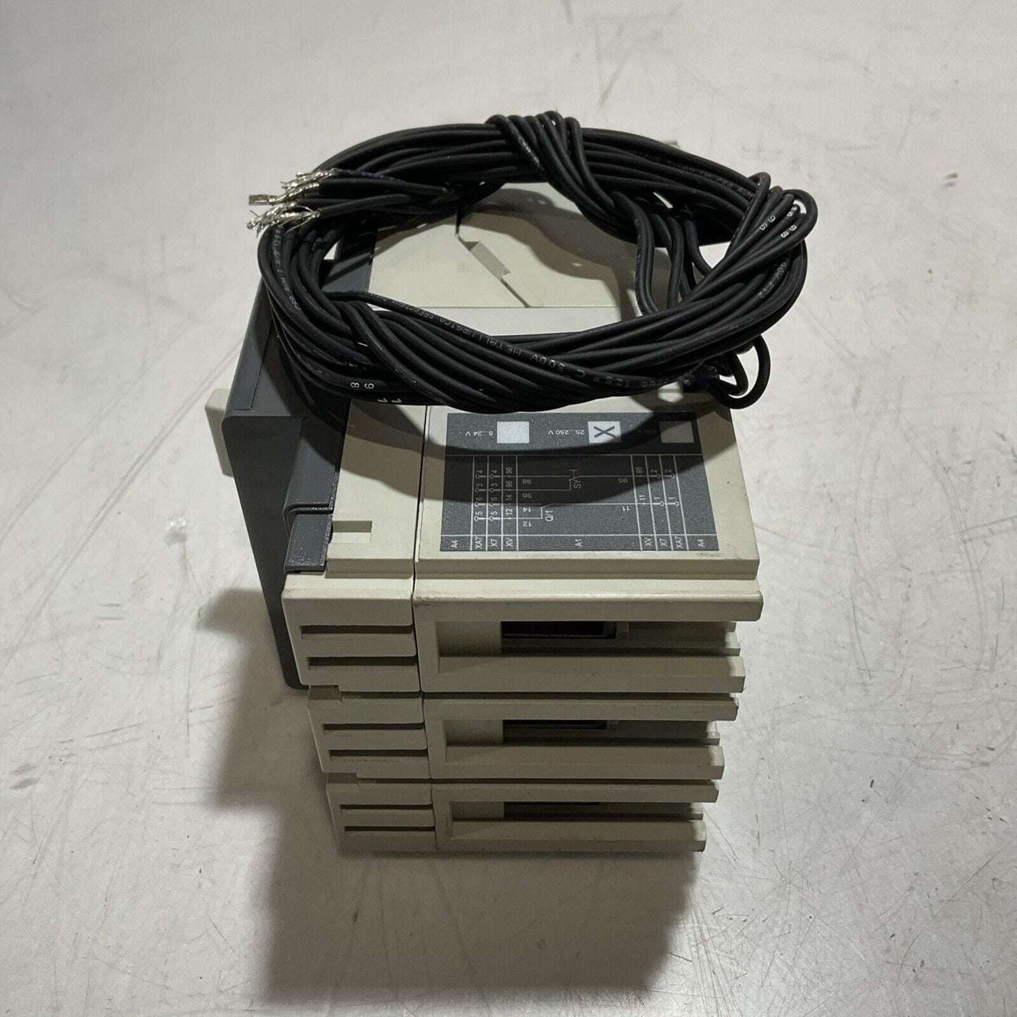 ABB SACE TMAX T1N 40A E93565 CIRCUIT BREAKER T1N040TLA U3S