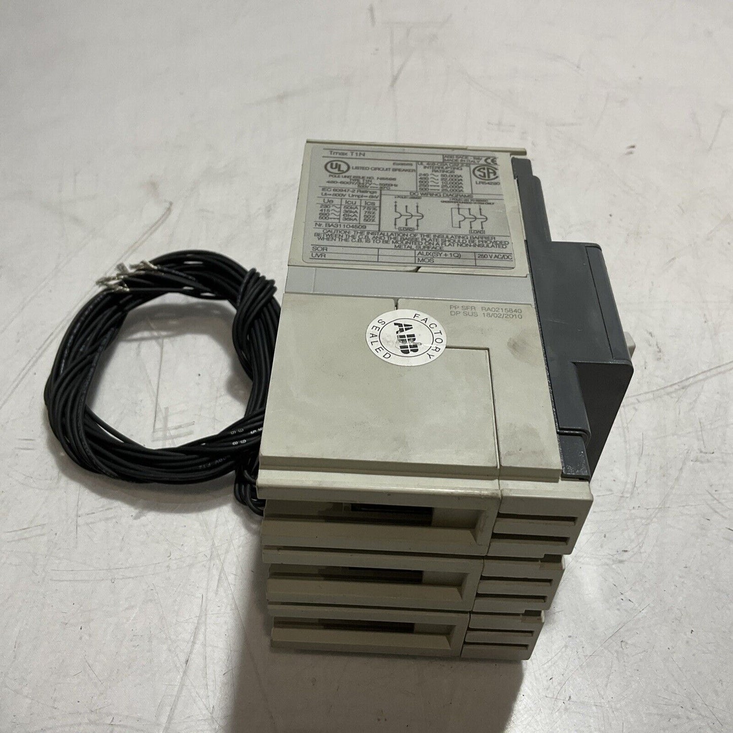 ABB SACE TMAX T1N 40A E93565 CIRCUIT BREAKER T1N040TLA U3S