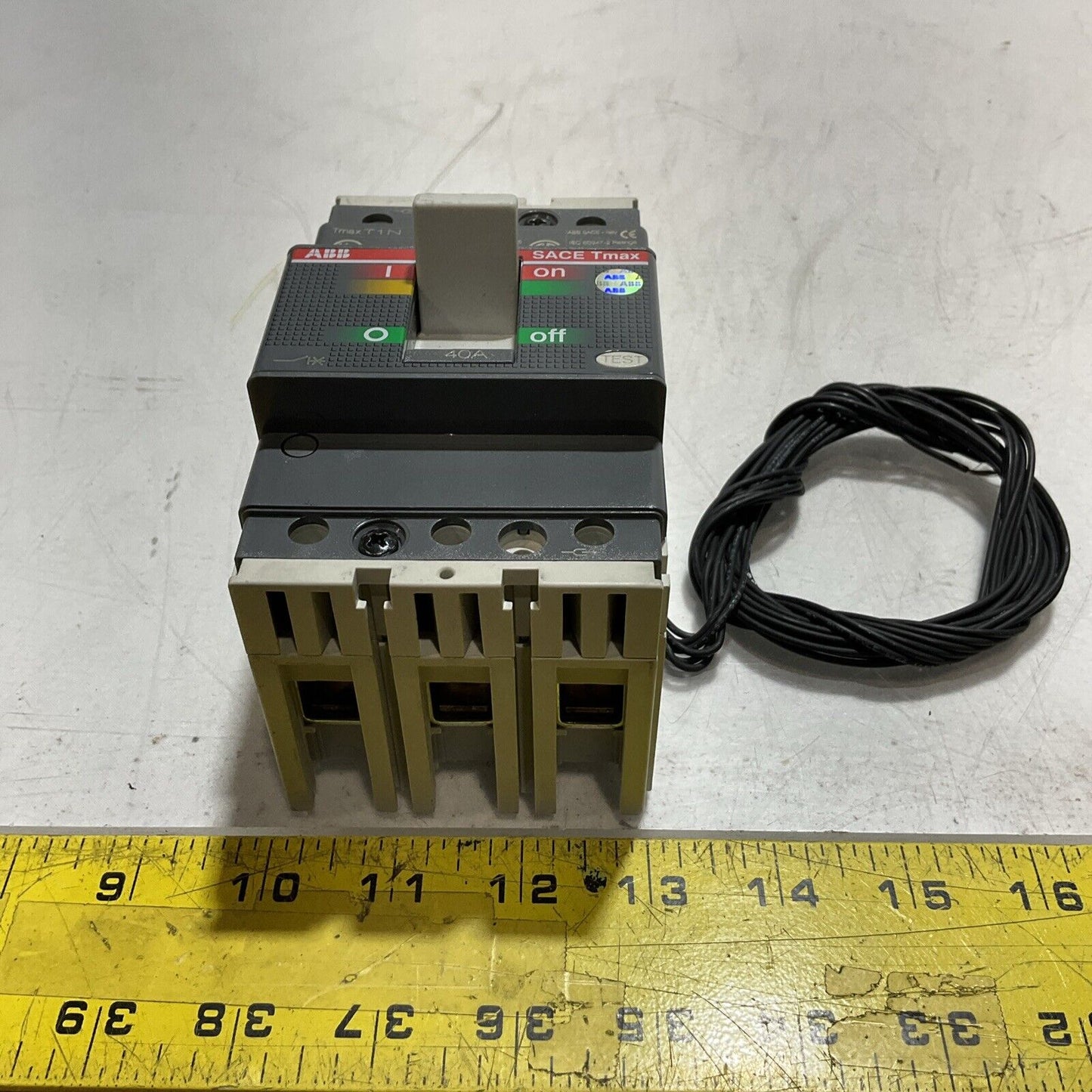 ABB SACE TMAX T1N 40A E93565 CIRCUIT BREAKER T1N040TLA U3S