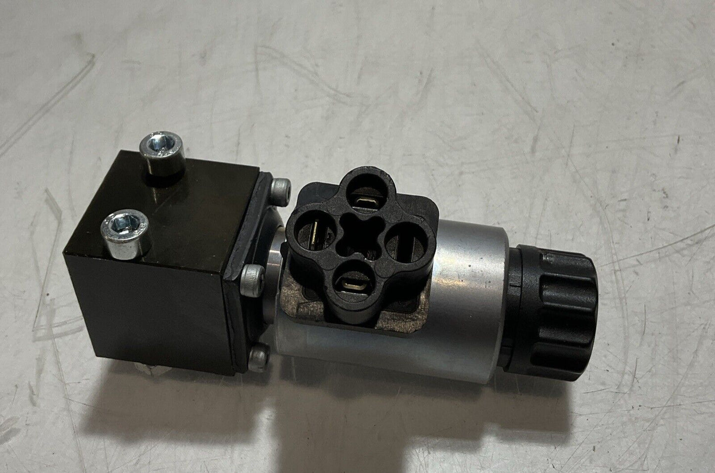 HAWE 1209 1743097 BVP 1 R DIRECTIONAL SEATED VALVE N3M