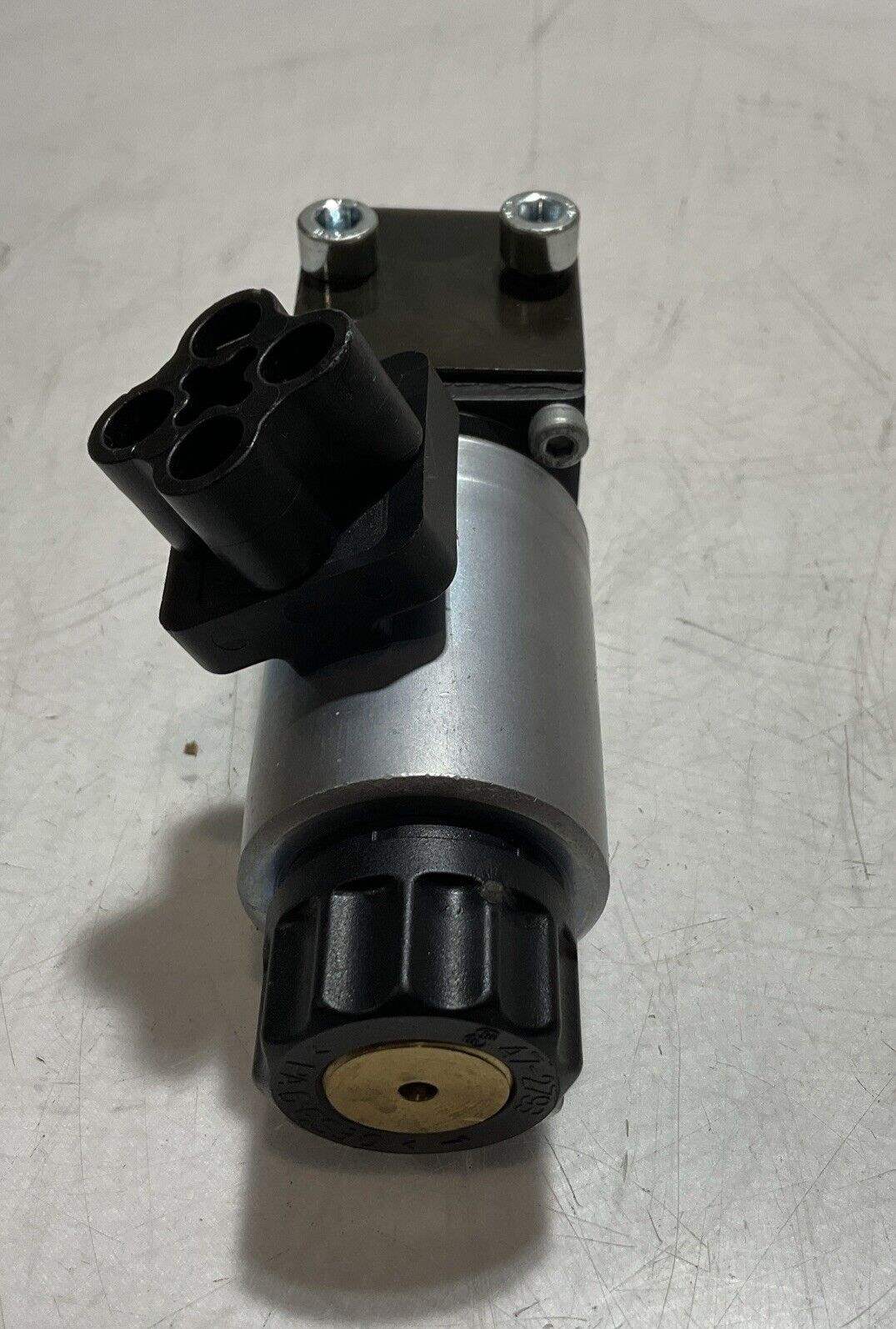 HAWE 1209 1743097 BVP 1 R DIRECTIONAL SEATED VALVE N3M