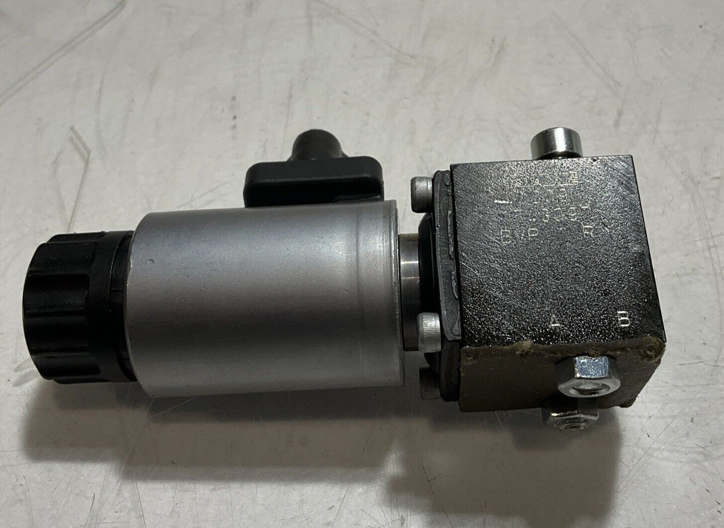 HAWE 1209 1743097 BVP 1 R DIRECTIONAL SEATED VALVE N3M