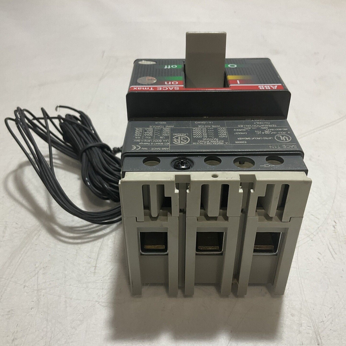 ABB SACE T1N CIRCUIT BREAKER 3 POLES 240V U3S