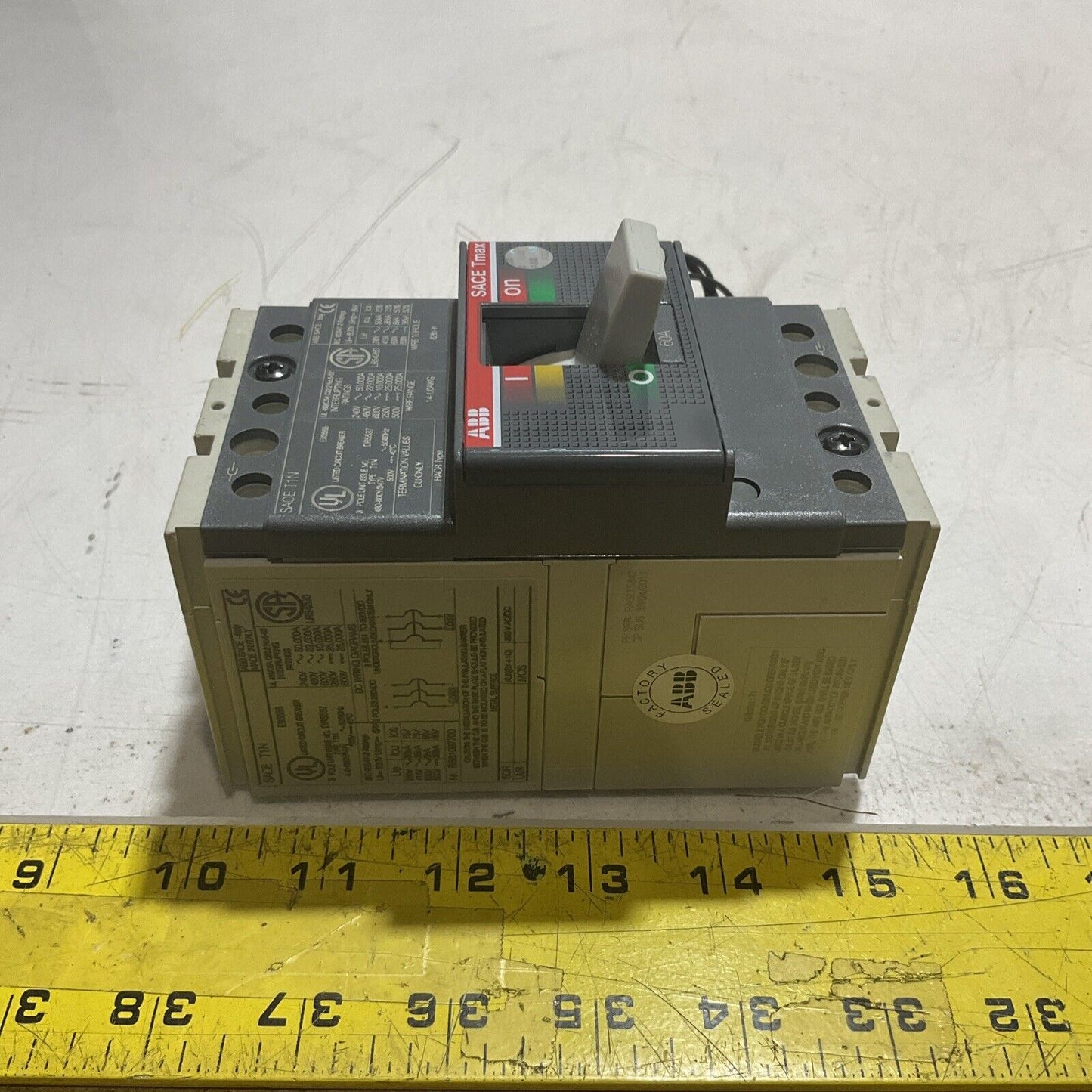 ABB SACE T1N CIRCUIT BREAKER 3 POLES 240V U3S