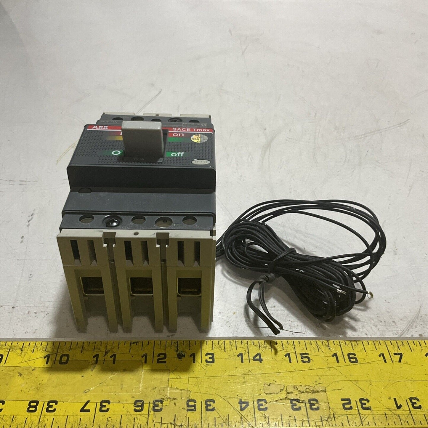 ABB SACE T1N CIRCUIT BREAKER 3 POLES 240V U3S