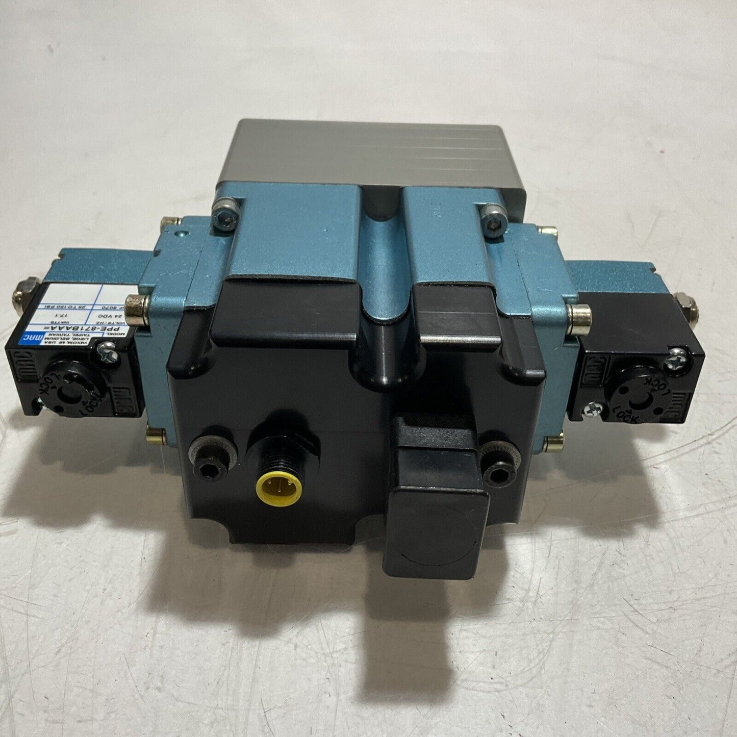 MAC 0629-FV6500B DOUBLE ACTION SOLENOID VALVE ASSEMBLY WITH MANIFOLD U3S